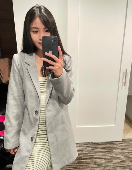 Aveline Liu star free pic