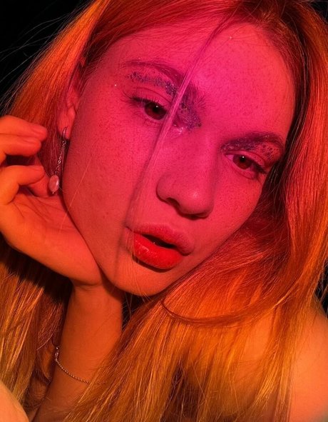 roxannken perfect model images