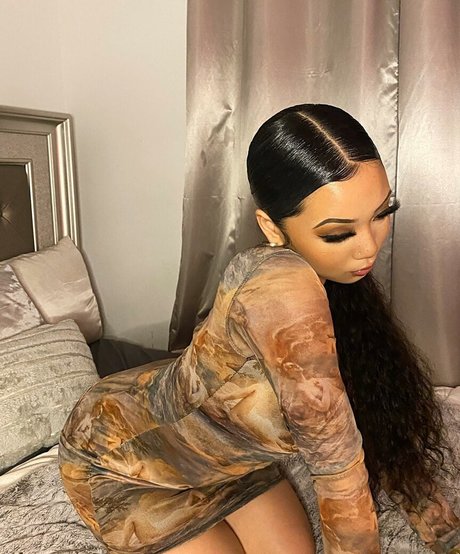 Thailiian pornstar erotic gallery