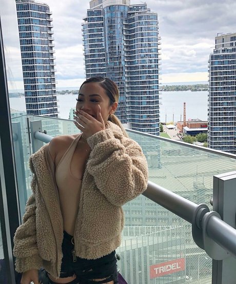 Thailiian pornstar best picture