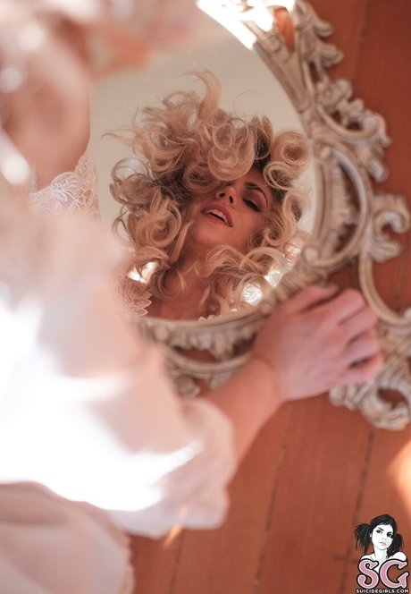 Teeth Sg star adult photo