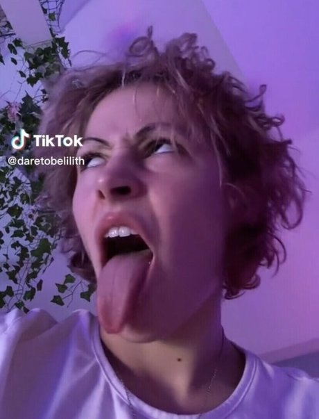 daretobelilith adult actress pics