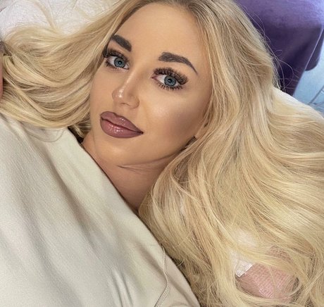 Kicaa Kristina Stani sexy pornstar gallery