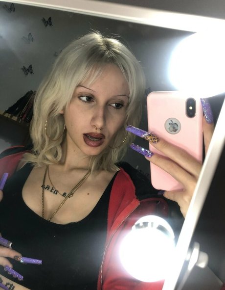 metrikazf art actress photo