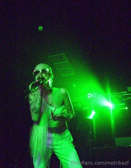 metrikazf model pretty image