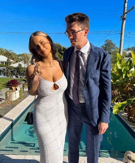 famous femboy onlyfans beautiful pic