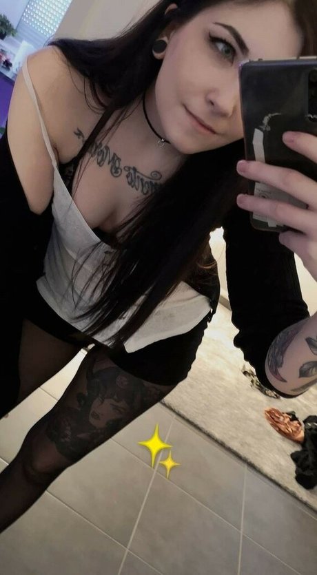 Saruei best model photos