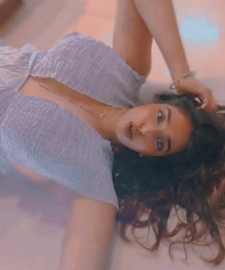 Nayoni Dutta model adult archive