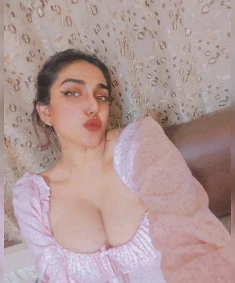 Nayoni Dutta exclusive model img