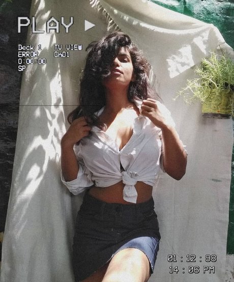 Nidhi Goel model hd image