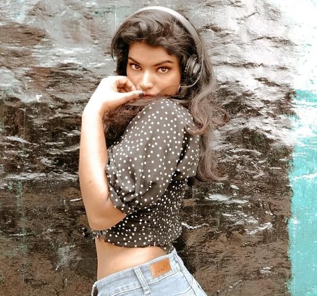 Nidhi Goel pretty star archive