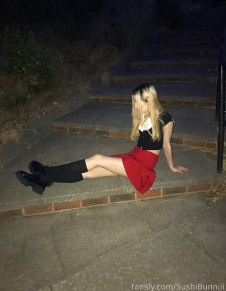 sushibunniii beautiful model images