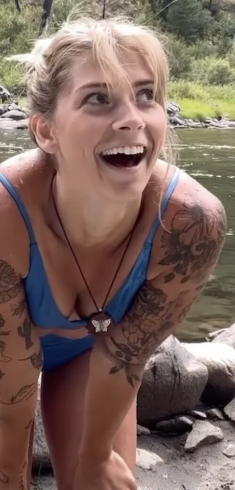 Abigail Martin model sex pic