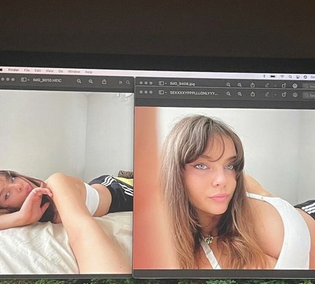 asian blonde onlyfans sexy nude photos