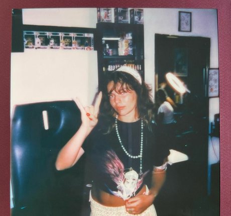 Lola Dubrul erotic model photo