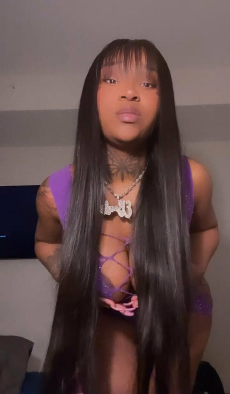 Erica Banks pretty model images