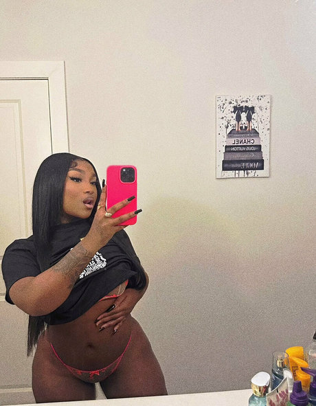 Erica Banks star hd photos