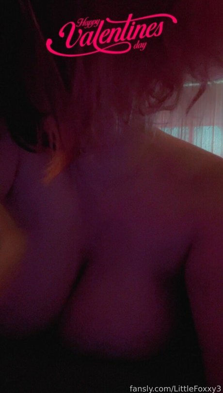 LittleFoxxy3 model porn photos