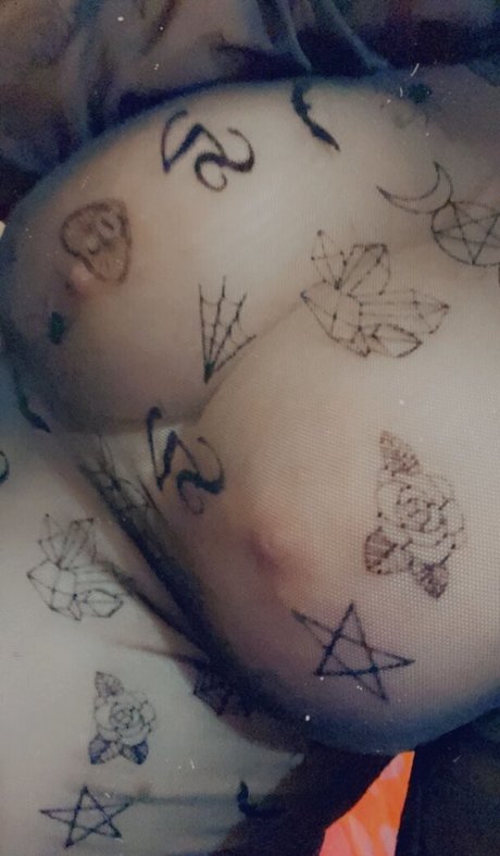 LittleFoxxy3 model nice picture