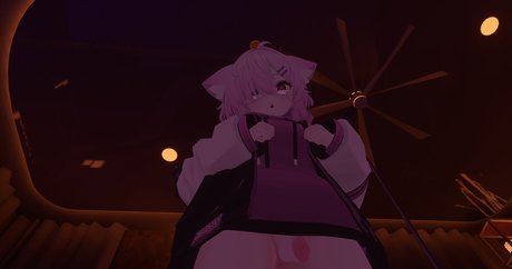 RinMunchkin model sexy picture