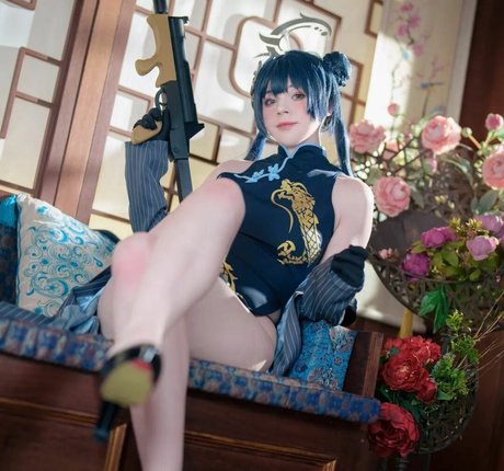 Kimuu model nude galleries