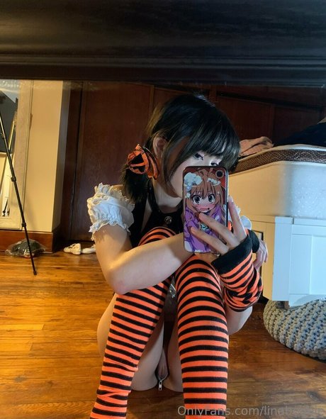 Linaboobie model art galleries