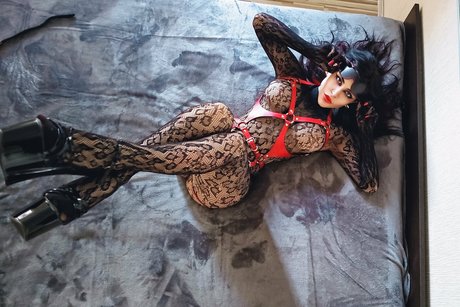 sco000oby girl high quality actress photo