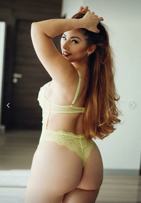 Cendy Robles free model photo