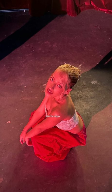 Ariannmusic erotic pornstar pic