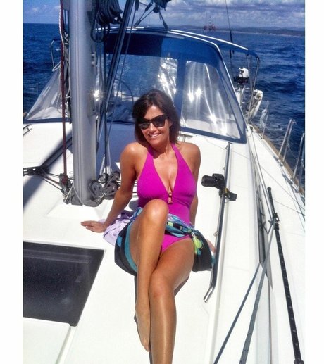 blonde handjob onlyfans beautiful archive