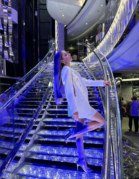 iamdanaevans model naked photos