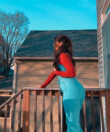 celebrity onlyfans beautiful picture