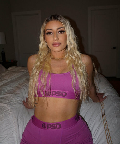 anabanana pretty actress image