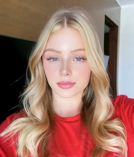 Maria Eduarda Kanarski sexy star img