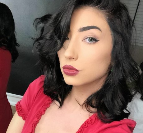 Taylor Kristine top star images