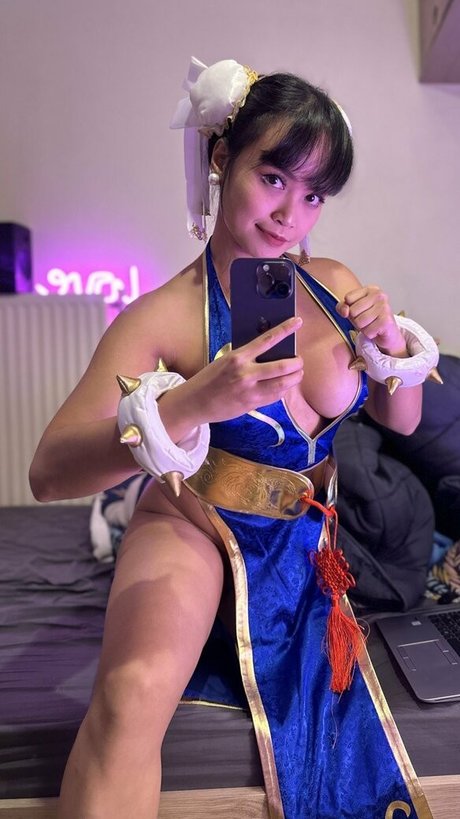 asian eye star beautiful photo