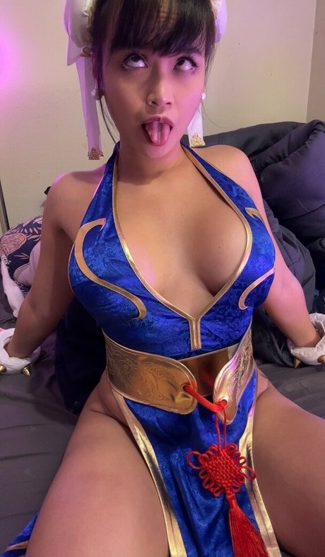 asian eye star exclusive photos