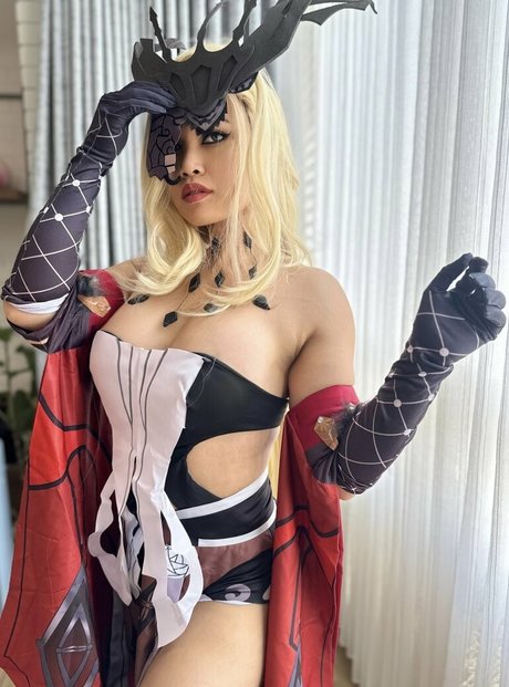 asian eye hot actress pic