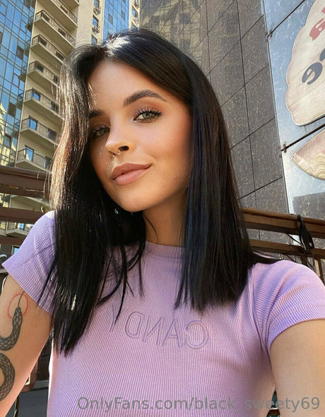 karinasweety69 pornstar exclusive photos