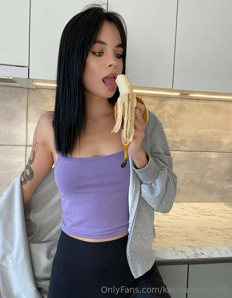 karinasweety69 star adult images