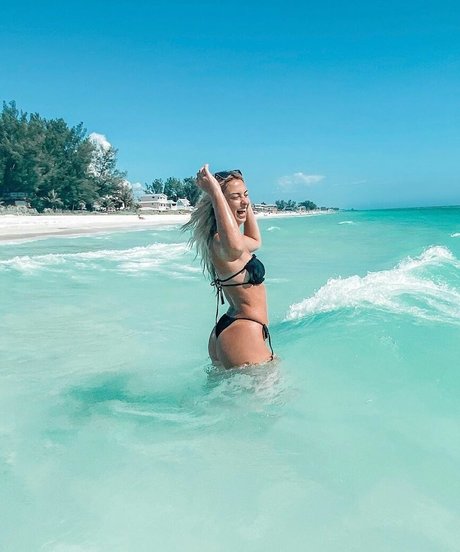 beauty girls onlyfans art naked image