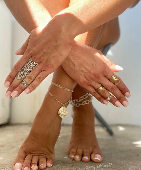 licking pussy onlyfans sexy image