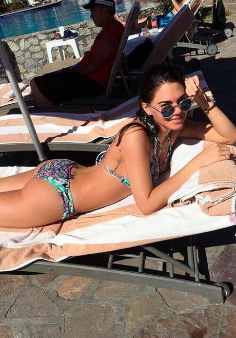 Livia Brito pretty pornstar img