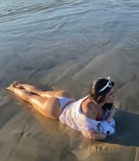 Livia Brito star adult photo