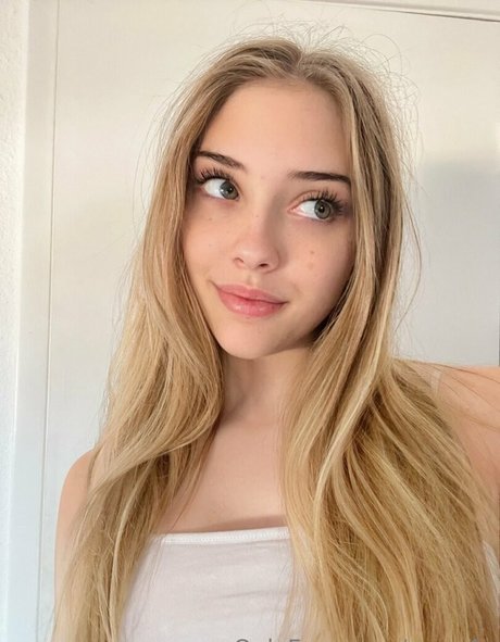 enya4u naked pornstar photos