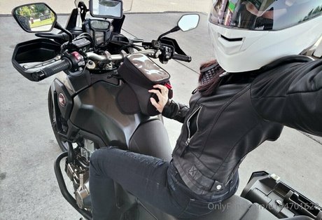 bloom666 model pornographic galleries