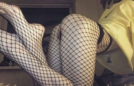 gil elfa adult actress galleries