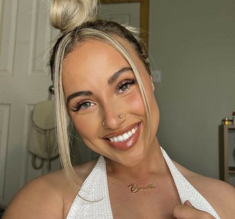 Realragergirl pornographic actress archive