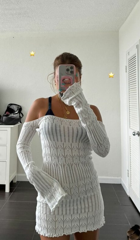 mynameisfrancescabiella naked pornstar image