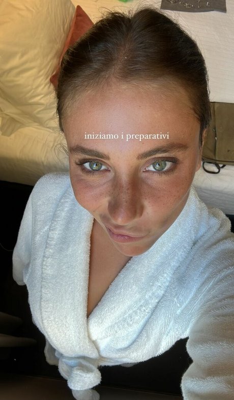 mynameisfrancescabiella adult star galleries